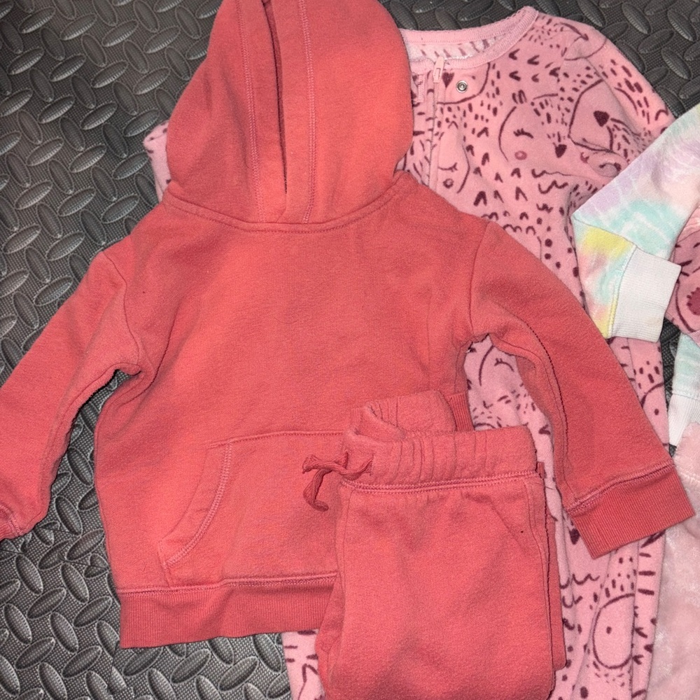 Bundle of 7 footies and sweatshirts 18 month - Picture 3 of 11
